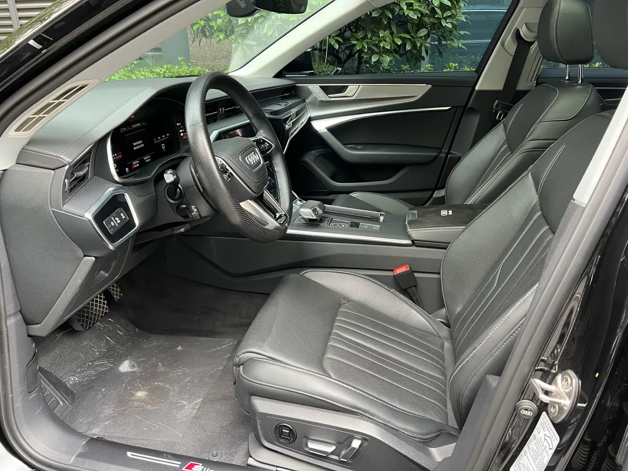 Audi 2023 A6L 2.0TFSI 45TFSI Selected Dynamic (Modified) Automatic Gear 4