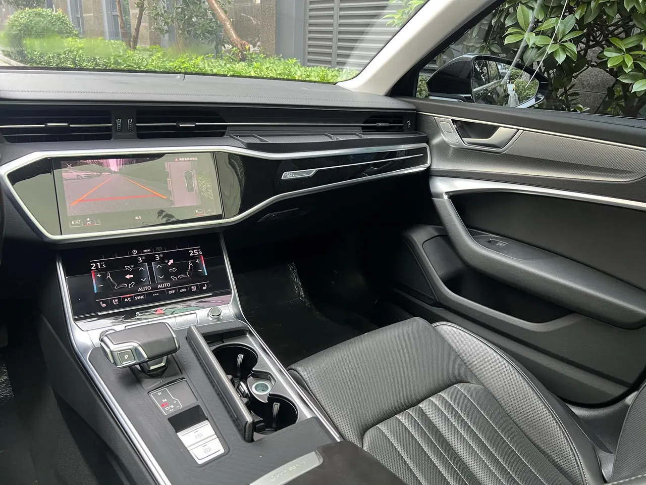 Audi 2023 A6L 2.0TFSI 45TFSI Selected Dynamic (Modified) Automatic Gear 7