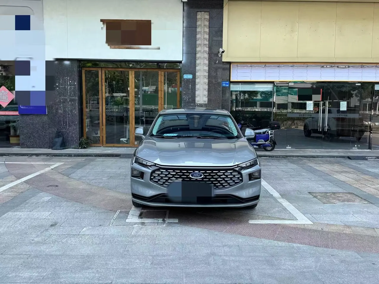 Ford 2025 Mondeo 2.0T EcoBoost Luxury Automatic 5