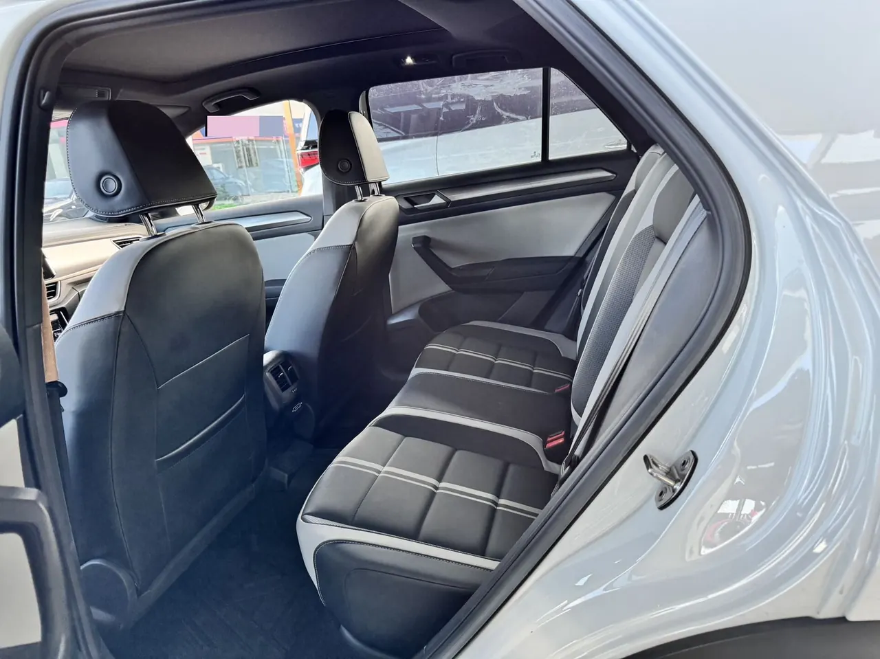 Volkswagen 2023 Tange 1.5TSI 300TSI Two-Drive Chen Guang Edition Automatic Gear 5