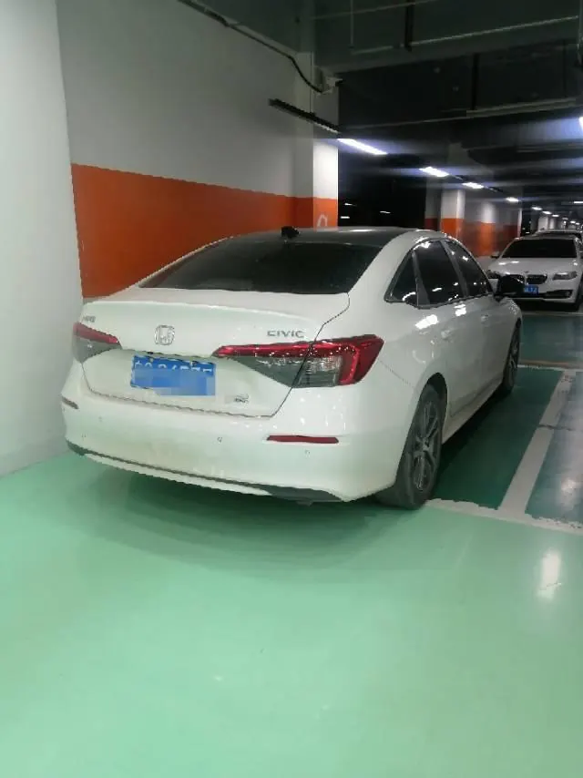 Honda 2023 Civic 1.5T CVT 240TURBO Sporty Edition Automatic 4