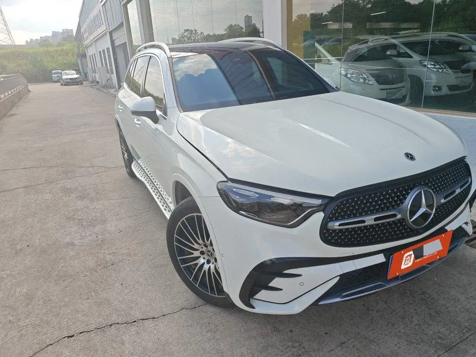 Mercedes Benz 2023 GLC 300 L 4MATIC 48V 2.0T Luxury 7-seat Automatic Gear 3