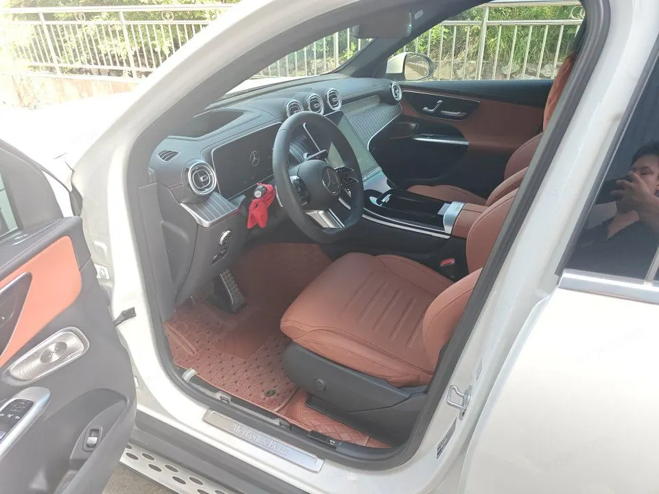 Mercedes Benz 2023 GLC 300 L 4MATIC 48V 2.0T Luxury 7-seat Automatic Gear 4