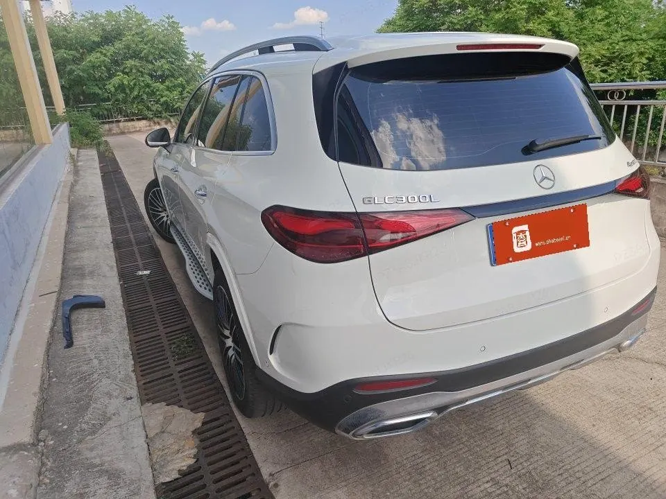 Mercedes Benz 2023 GLC 300 L 4MATIC 48V 2.0T Luxury 7-seat Automatic Gear 5