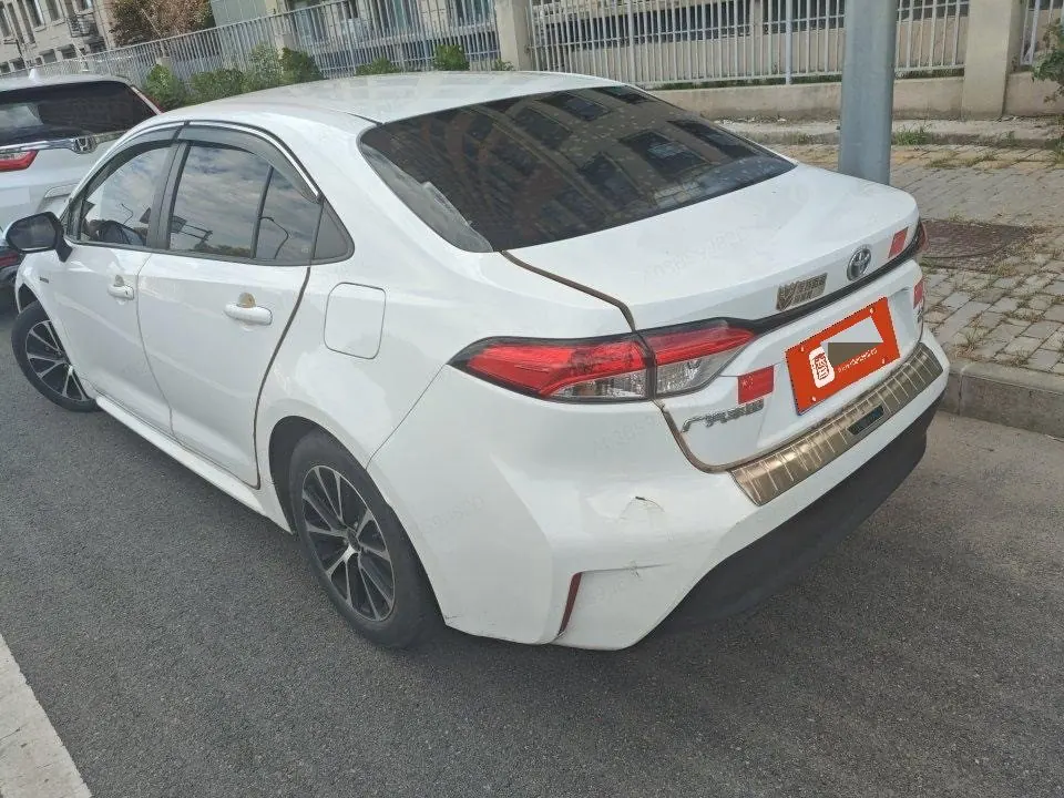 Toyota 2023 Lei Ling Shuangqing 1.8 Stepless Intelligent Electric Hybrid Leading Edition Automatic Gear 5
