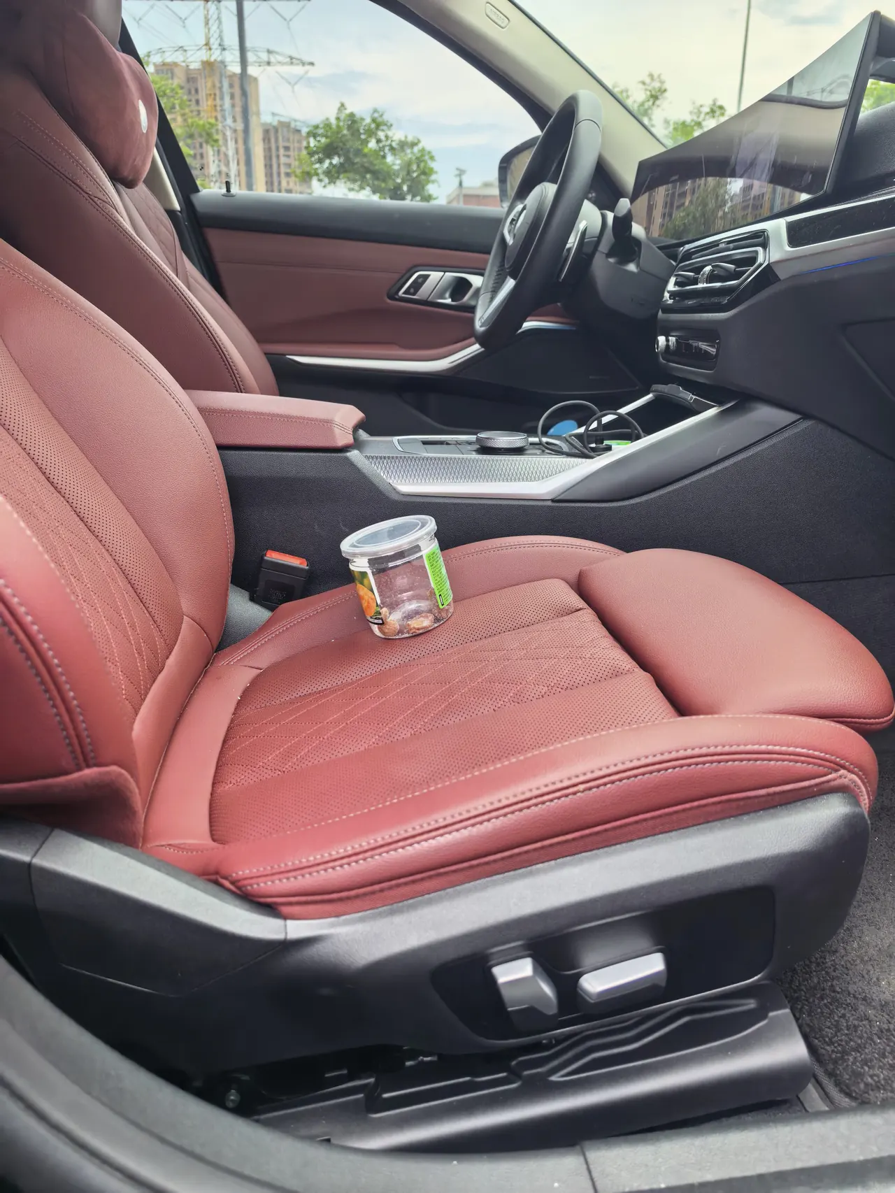BMW 3 Series 2023 325Li 2.0T M Sports Obsidian Night Suit Automatic Gear 4