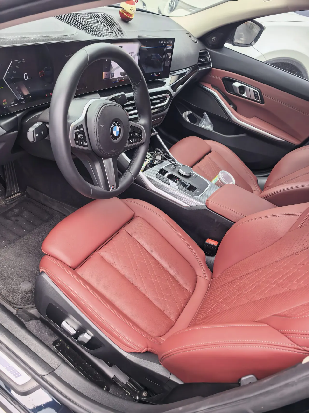 BMW 3 Series 2023 325Li 2.0T M Sports Obsidian Night Suit Automatic Gear 5