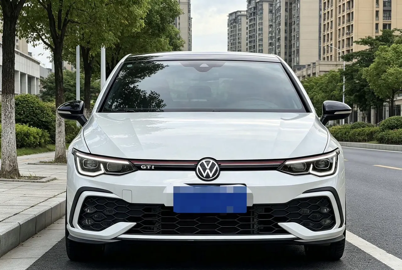 Volkswagen 2021 Golf GTI 2.0TSI Automatic 2