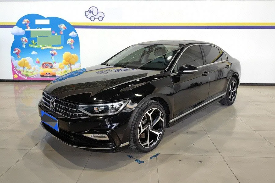打开图片灯箱:Volkswagen 2023 Magotan 2.0TSI 330TSI 2 million Commemorative Edition Leading Automatic Gear