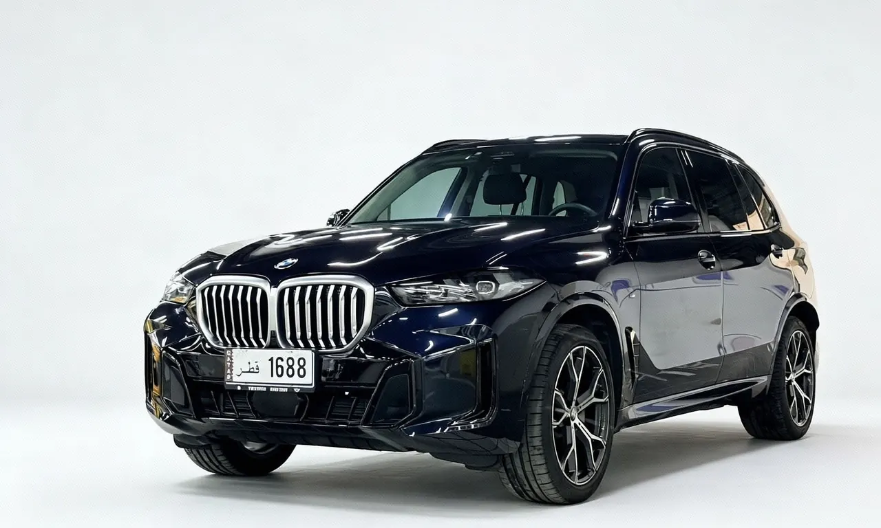 Open image lightbox: BMW 2023 X5 xDrive30Li 48V 2.0T exclusive m sports obsidian night suit automatic gear