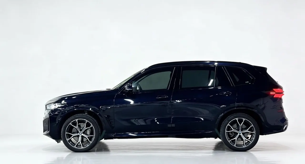 BMW 2023 X5 xDrive30Li 48V 2.0T exclusive m sports obsidian night suit automatic gear 3