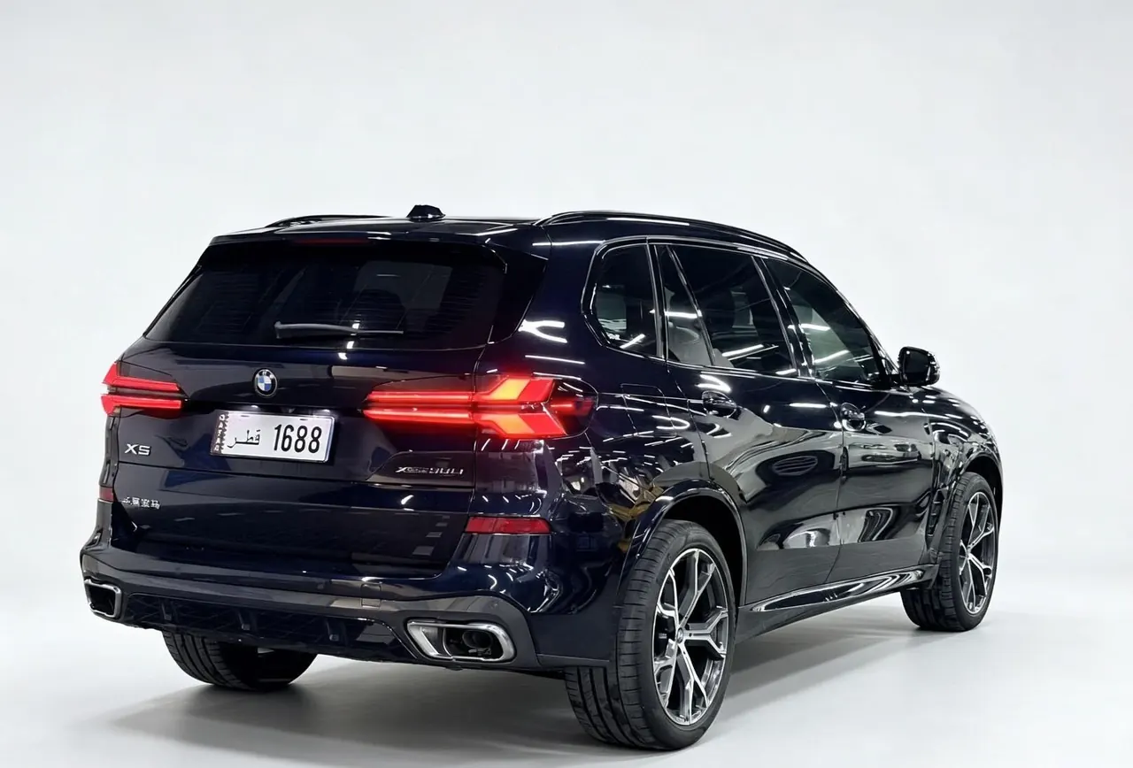 BMW 2023 X5 xDrive30Li 48V 2.0T exclusive m sports obsidian night suit automatic gear 4