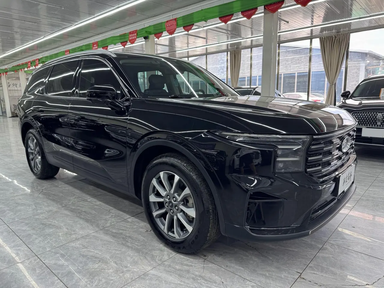 Ford 2025 Ruijie L 2.0T EcoBoost Two-wheel Drive 7-seat Luxury Automatic Gear 2