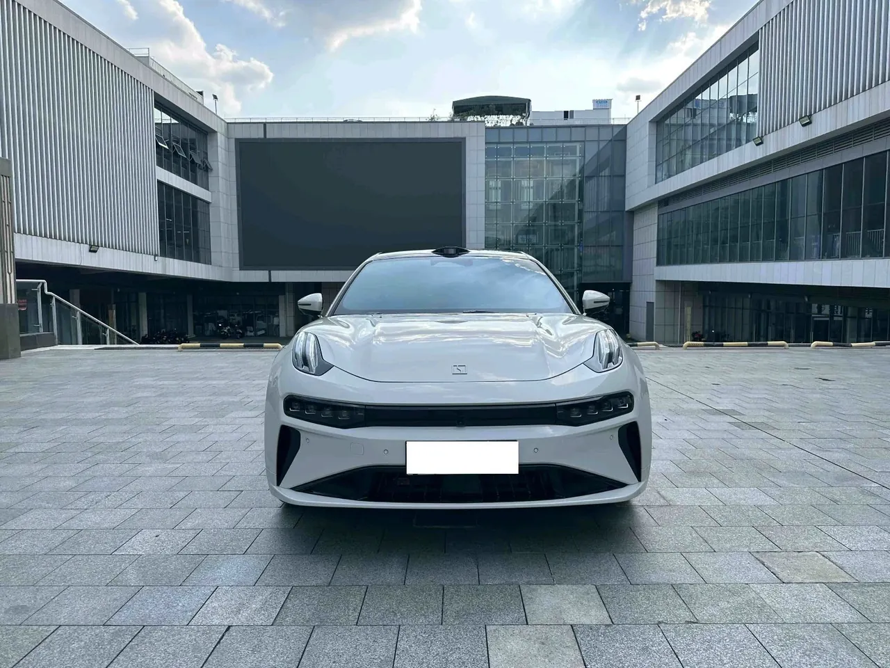 Zeekr 2025 Zeekr 001 WE Edition 95kWh Four-wheel Drive Automatic 2