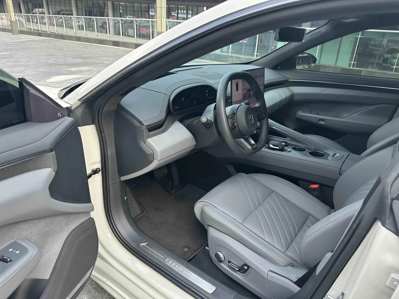 Zeekr 2025 Zeekr 001 WE Edition 95kWh Four-wheel Drive Automatic 6