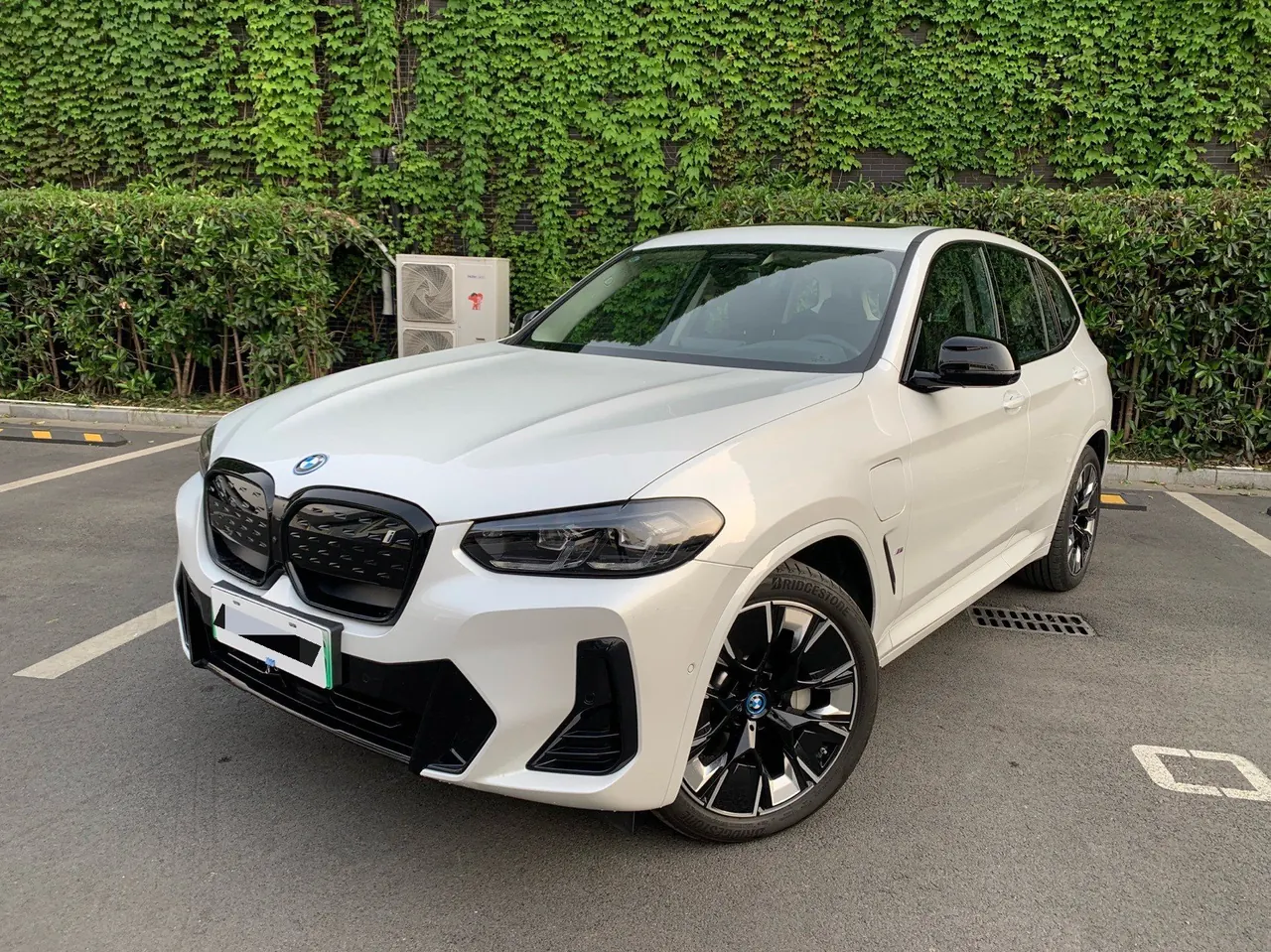 BMW 2023 iX3 Creat Collar Automatic 10