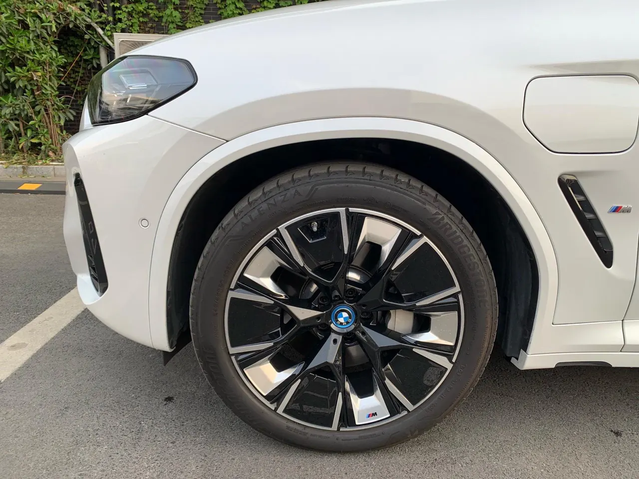 BMW 2023 iX3 Creat Collar Automatic 16