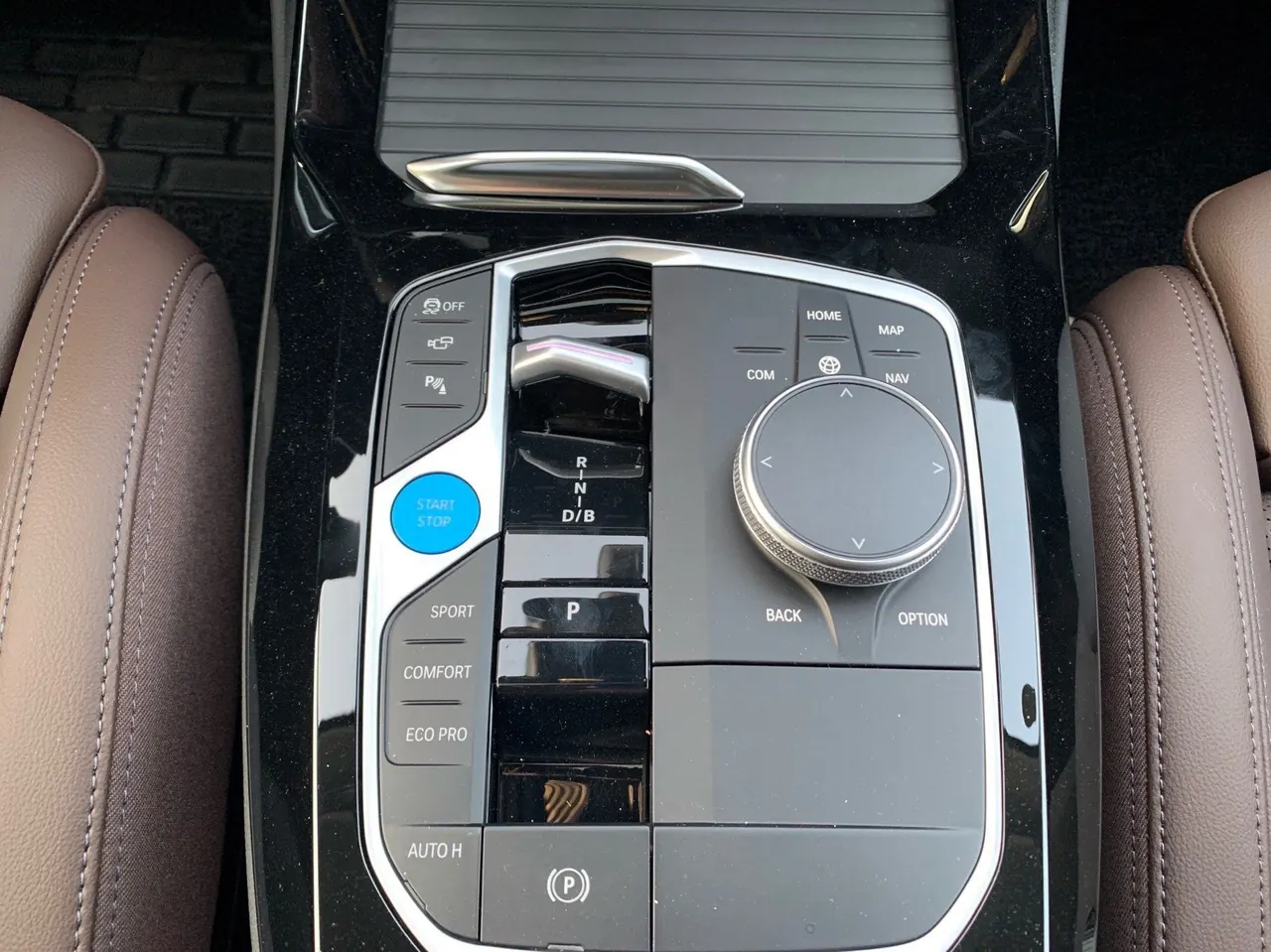 BMW 2023 iX3 Creat Collar Automatic 8
