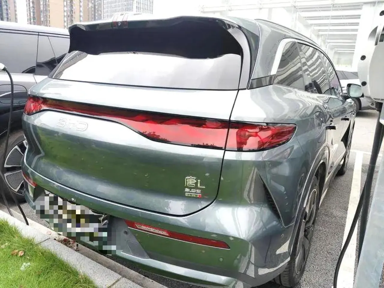 BYD 2025 Tang L EV 600KM four-wheel drive laser Radar flagship automatic gear 2