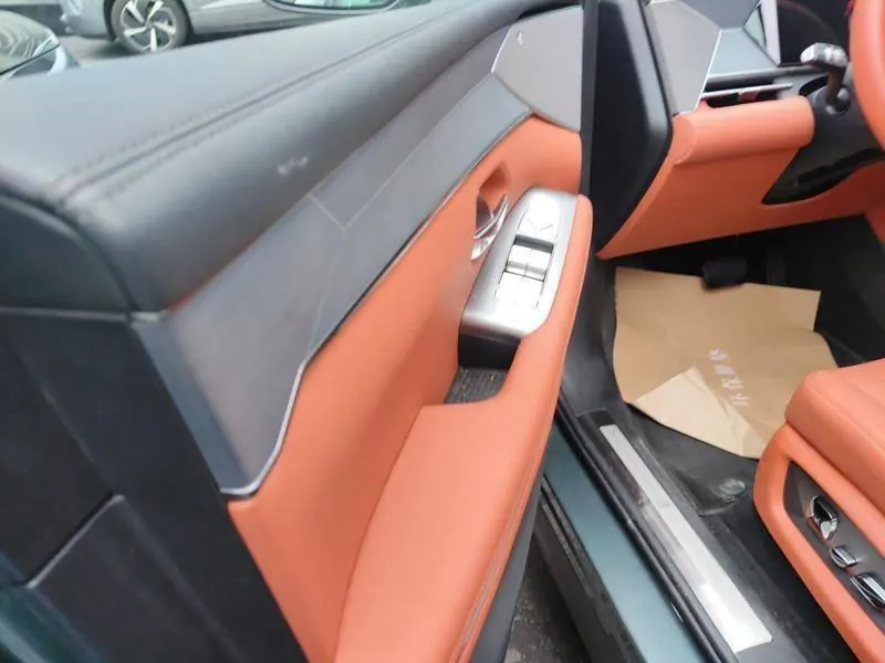 BYD 2025 Tang L EV 600KM four-wheel drive laser Radar flagship automatic gear 3