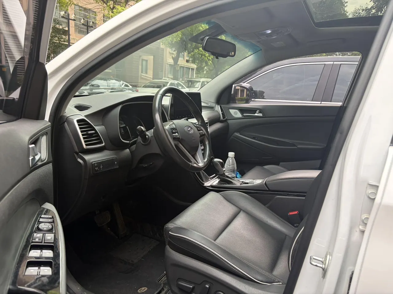 Hyundai 2020 Tousheng 1.6TGDi 280TGDi GLS Two-Drive Fashion Edition Automatic Gear 3