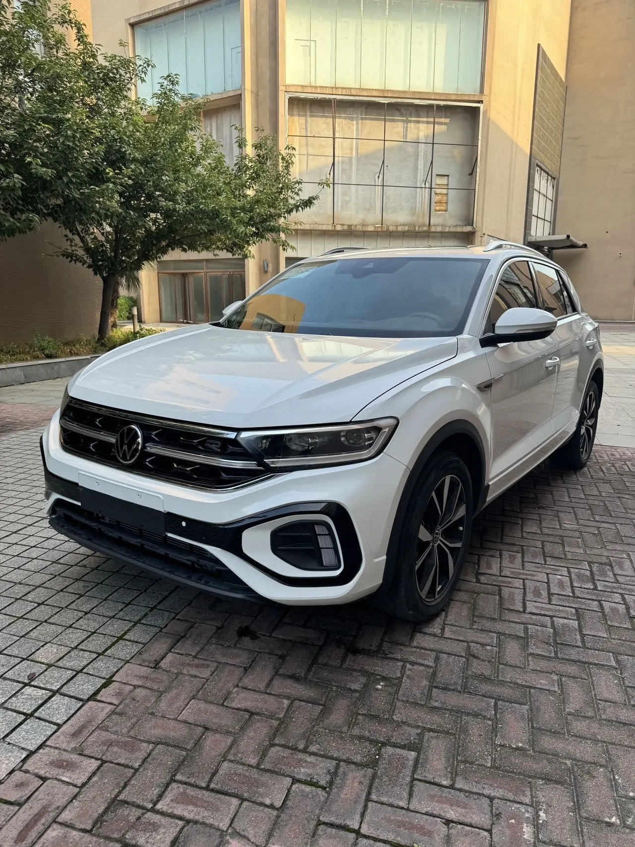 打开图片灯箱:Volkswagen 2023 Tange 1.5TSI 300TSI Two-Drive Starlight Edition Automatic Gear