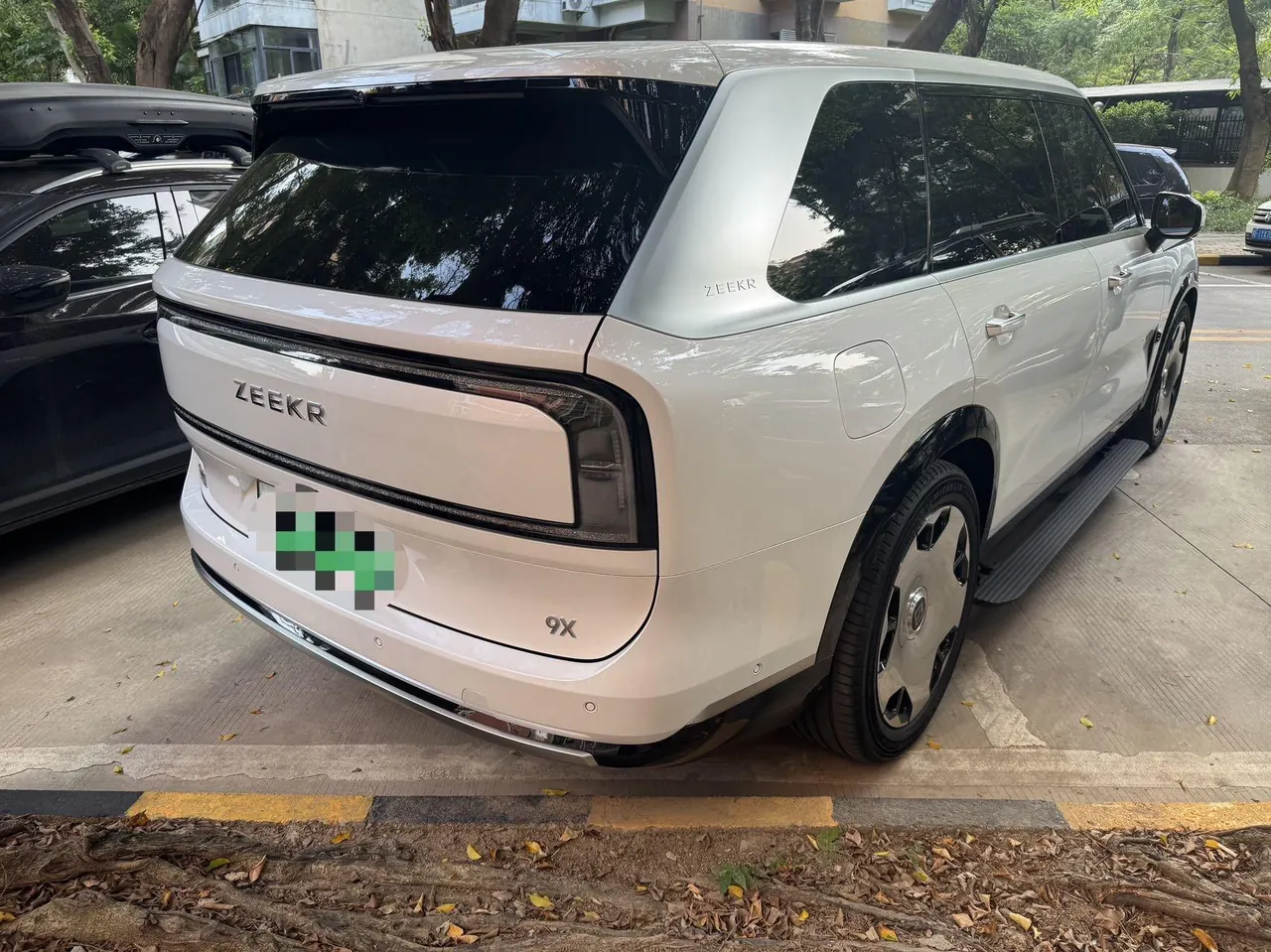 Zeekr 2025 Zeekr 9X 2.0T Ultra 55kWh automatic gear 9