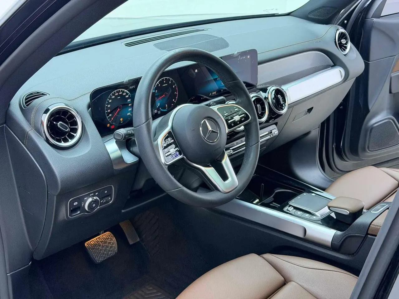 Mercedes Benz 2021 GLB 180 1.3T Fashion Automatic 5