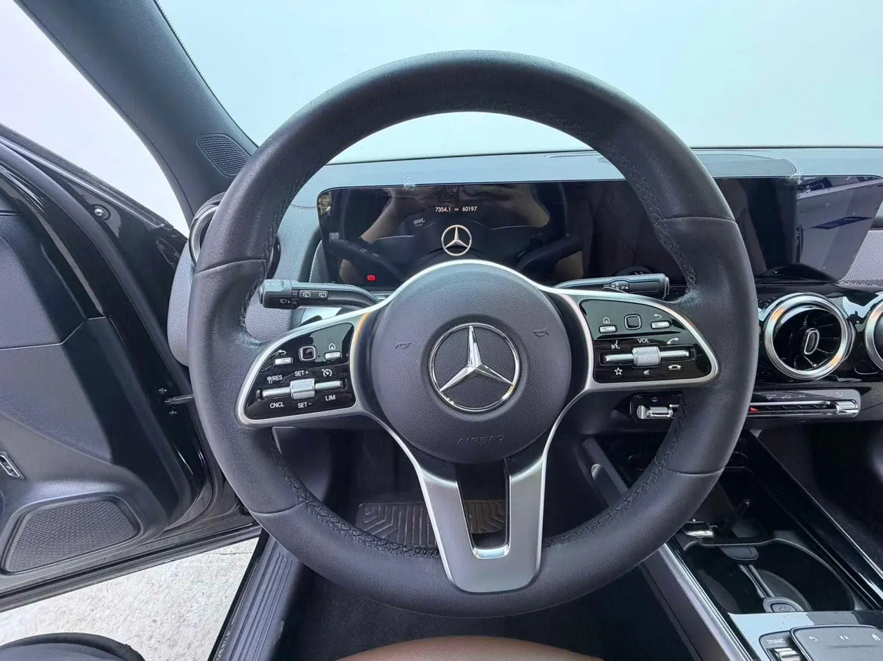 Mercedes Benz 2021 GLB 180 1.3T Fashion Automatic 8