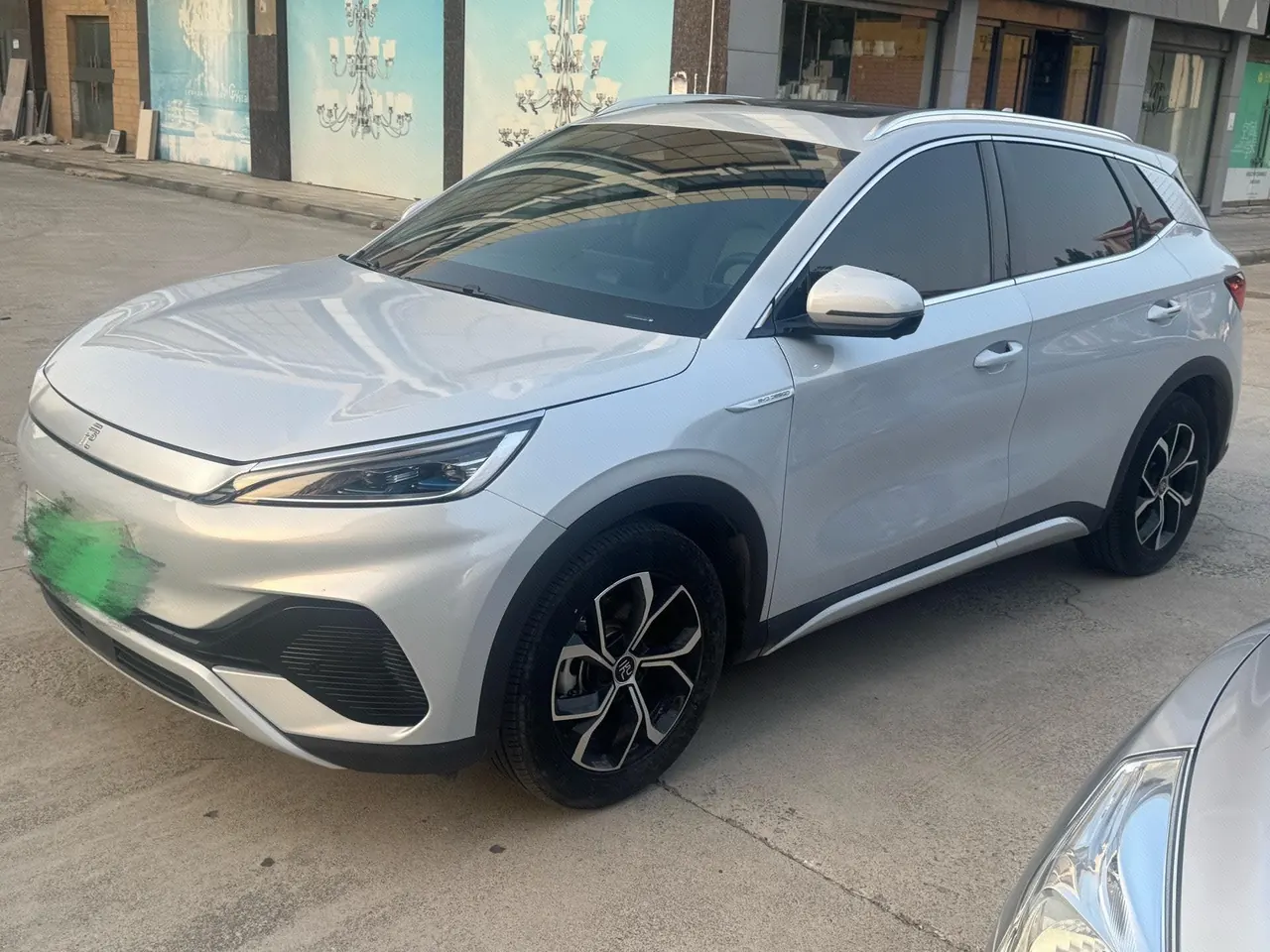 打开图片灯箱:BYD Yuan PLUS 2023 Yuan PLUS Champion Edition 430KM Exceed Automatic Gear