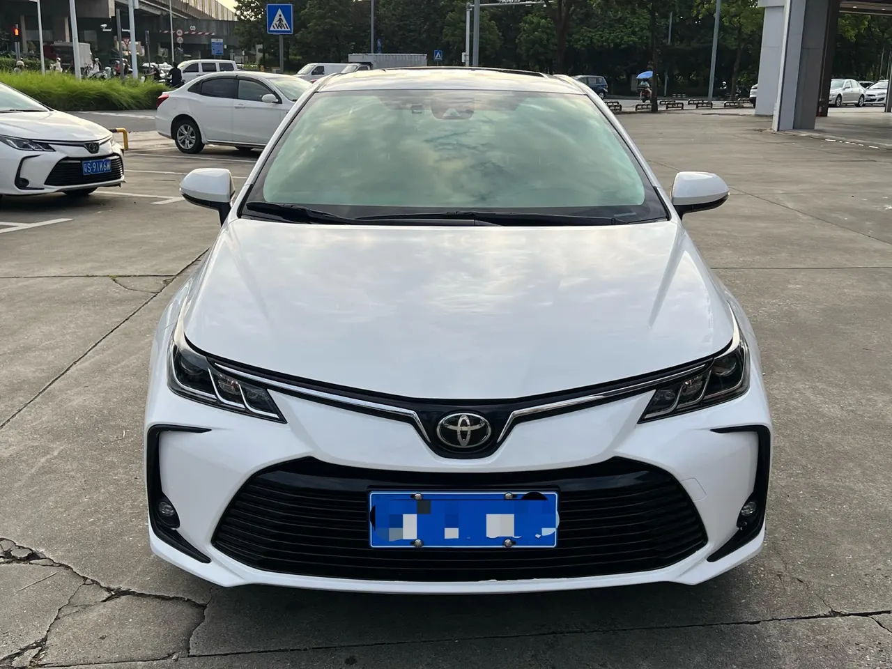 Toyota 2021 corolla 1.2T stepless elite PLUS version of automatic gear 2