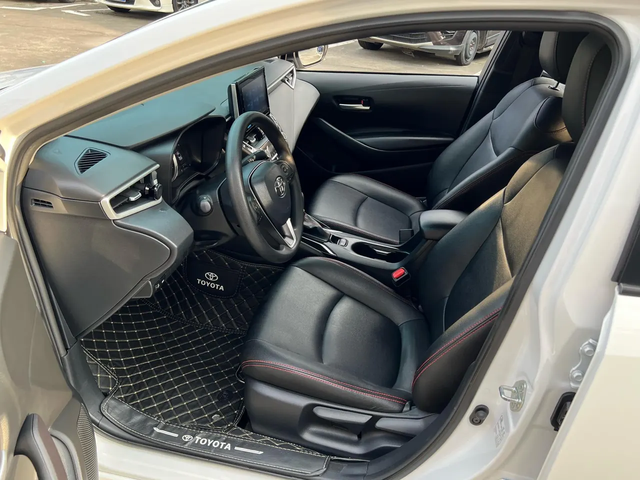Toyota 2021 corolla 1.2T stepless elite PLUS version of automatic gear 4