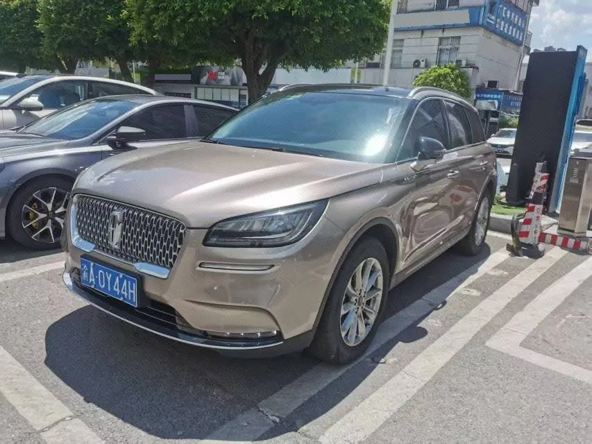 打开图片灯箱:Lincoln 2021 adventurer 2.0T two-wheel drive Zunyue version automatic gear