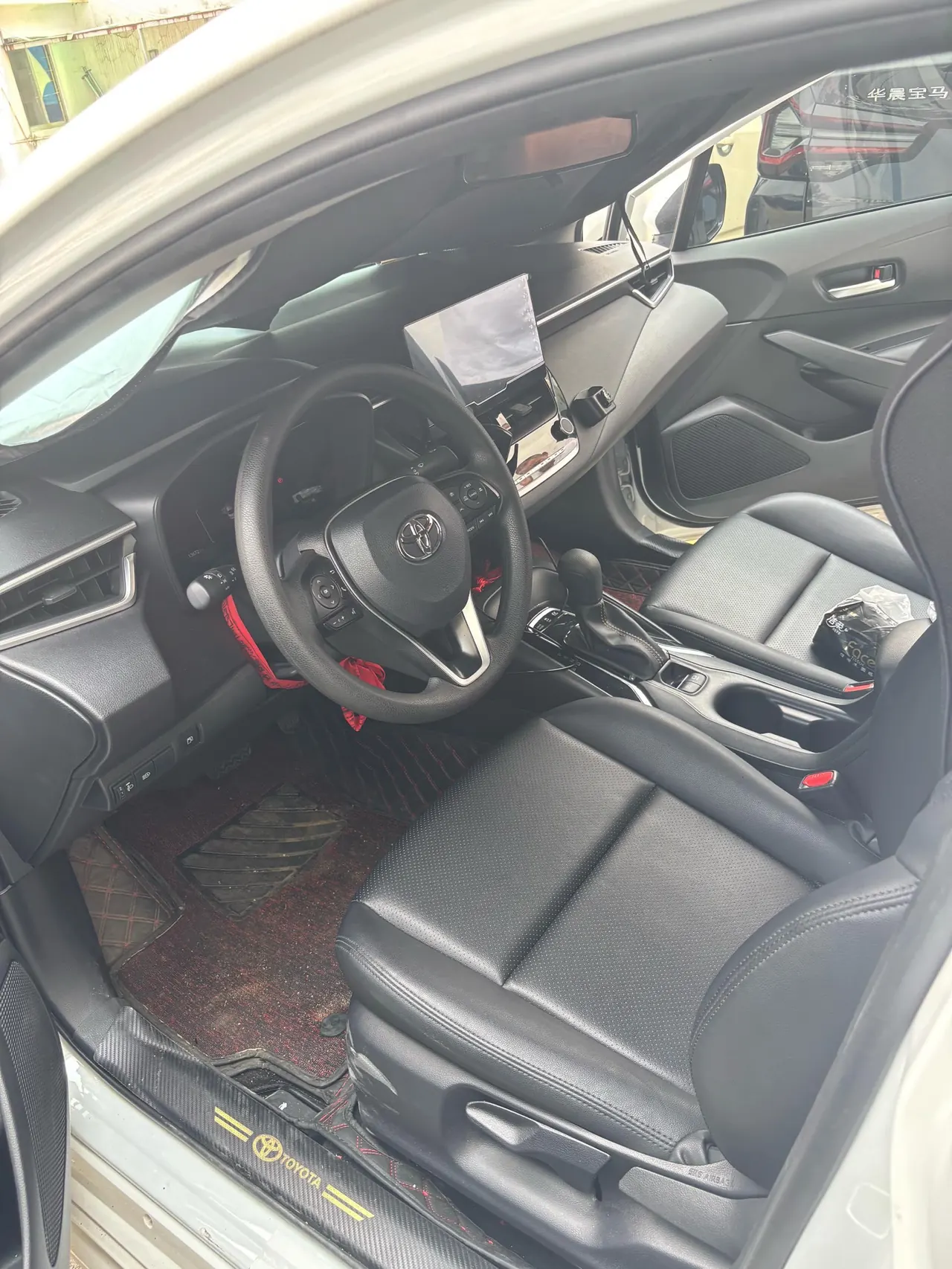 Toyota 2024 Lei Ling Shuangqing 1.8 Stepless Intelligent Electric Hybrid Leading Edition Automatic Gear 4