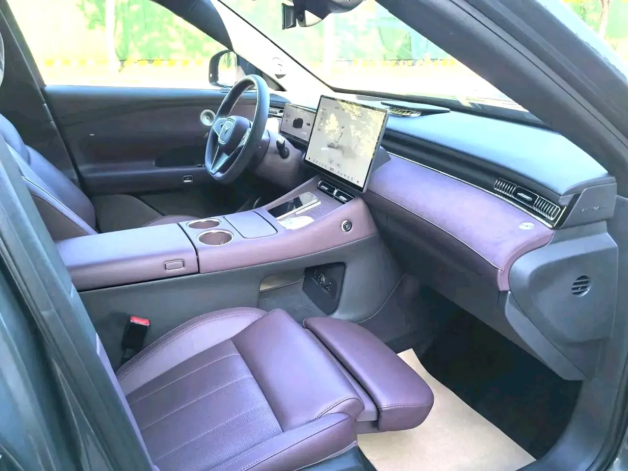 Voyah 2025 FREE Rear Drive Dry Kun Edition Automatic Gear 5