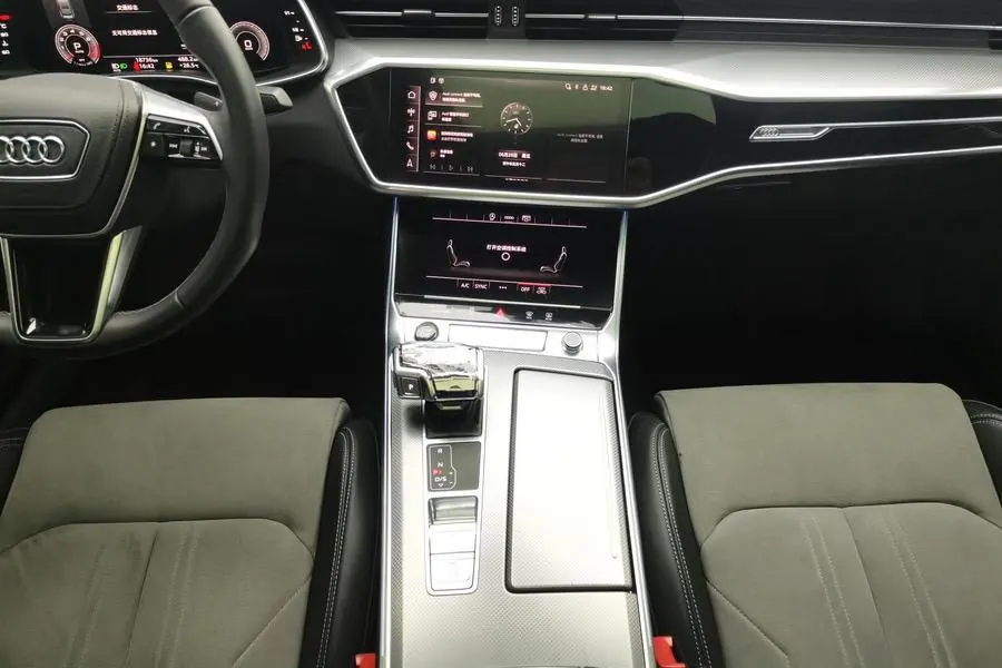 Audi 2024 A6L 2.0TFSI 45TFSI Quattro Selected Dynamic Automatic 9