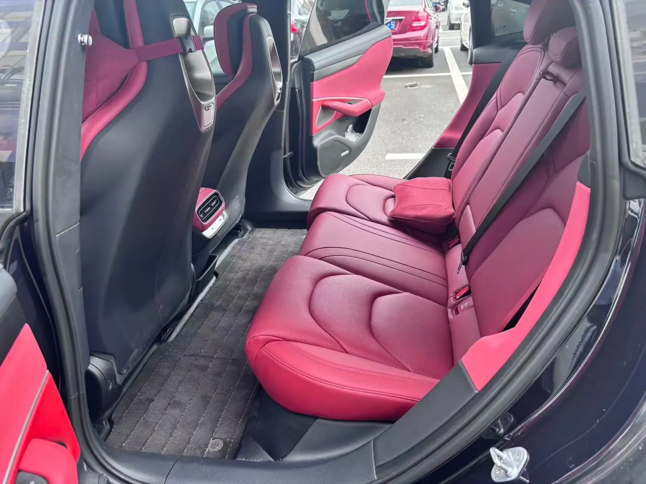 MI 2024 SU 7 800km 4-wheel drive ultra-long endurance high-end smart driving Max version automatic gear 8