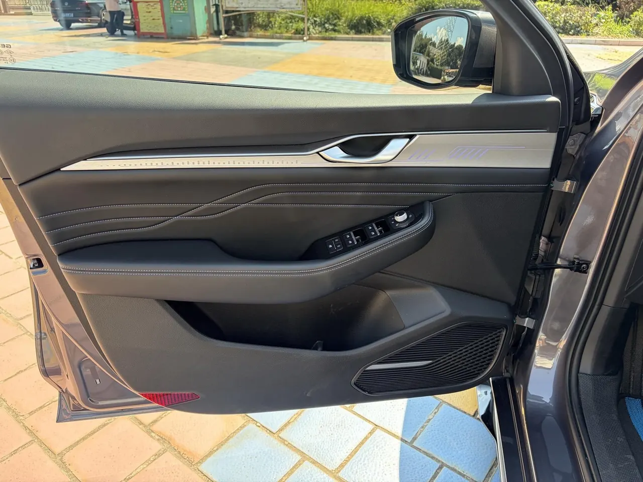 Geely 2025 Star Rui 1.5TD Oriental Obsidian Kunlun Edition Automatic Gear 4
