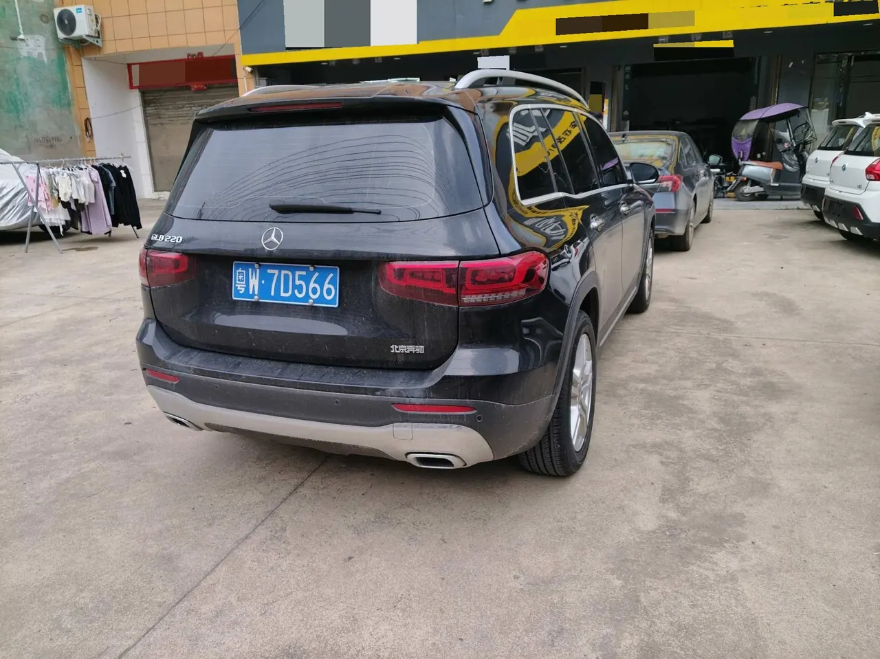 Mercedes Benz 2022 GLB 220 2.0T Dynamic Automatic 3