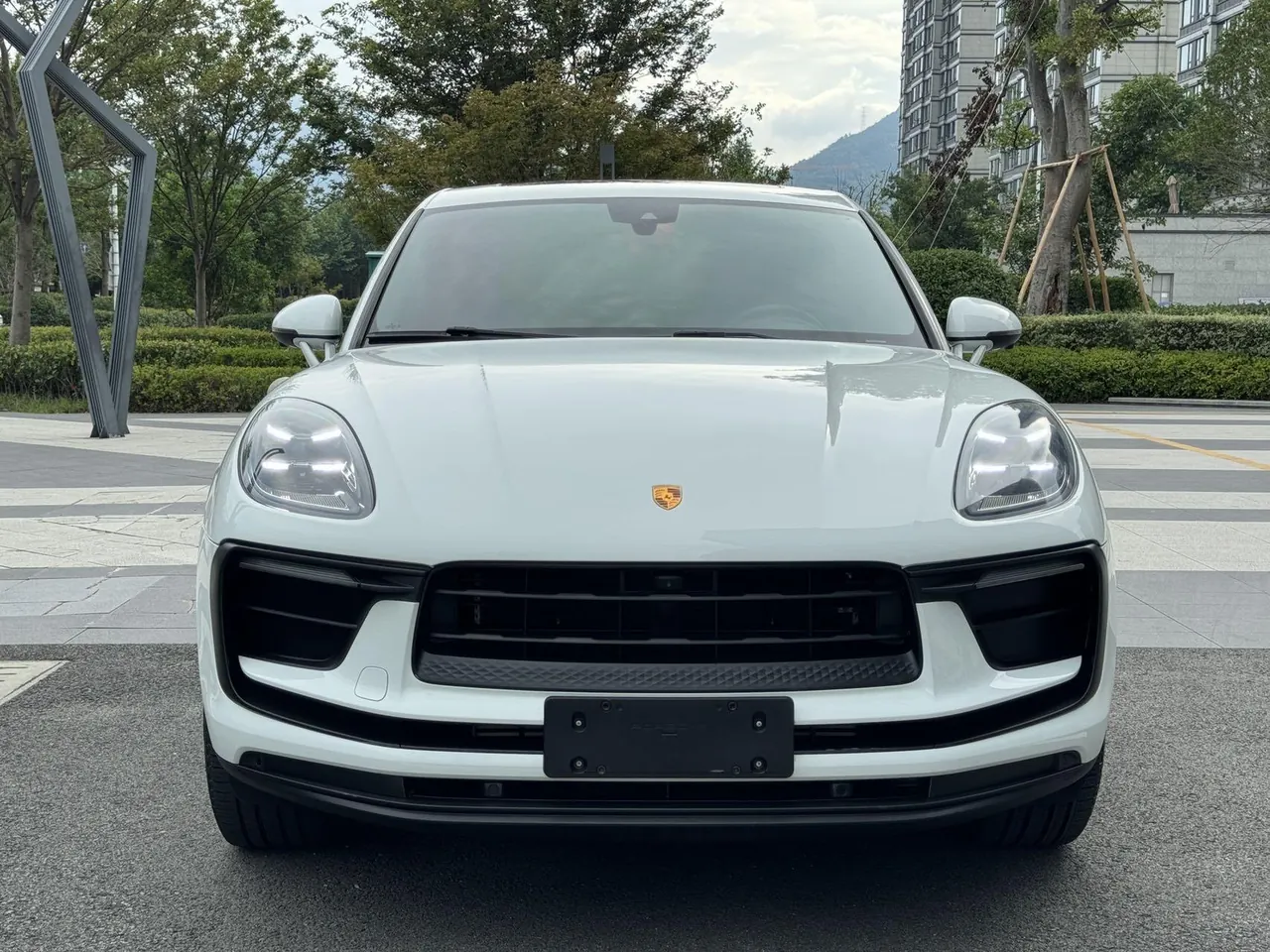 Porsche Macan (Imported) 2022 Macan 2.0T Automatic Gear 2
