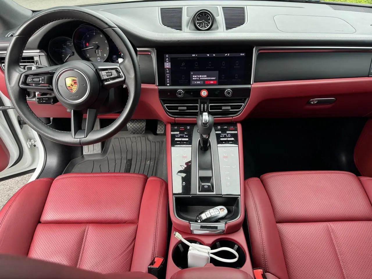 Porsche Macan (Imported) 2022 Macan 2.0T Automatic Gear 5