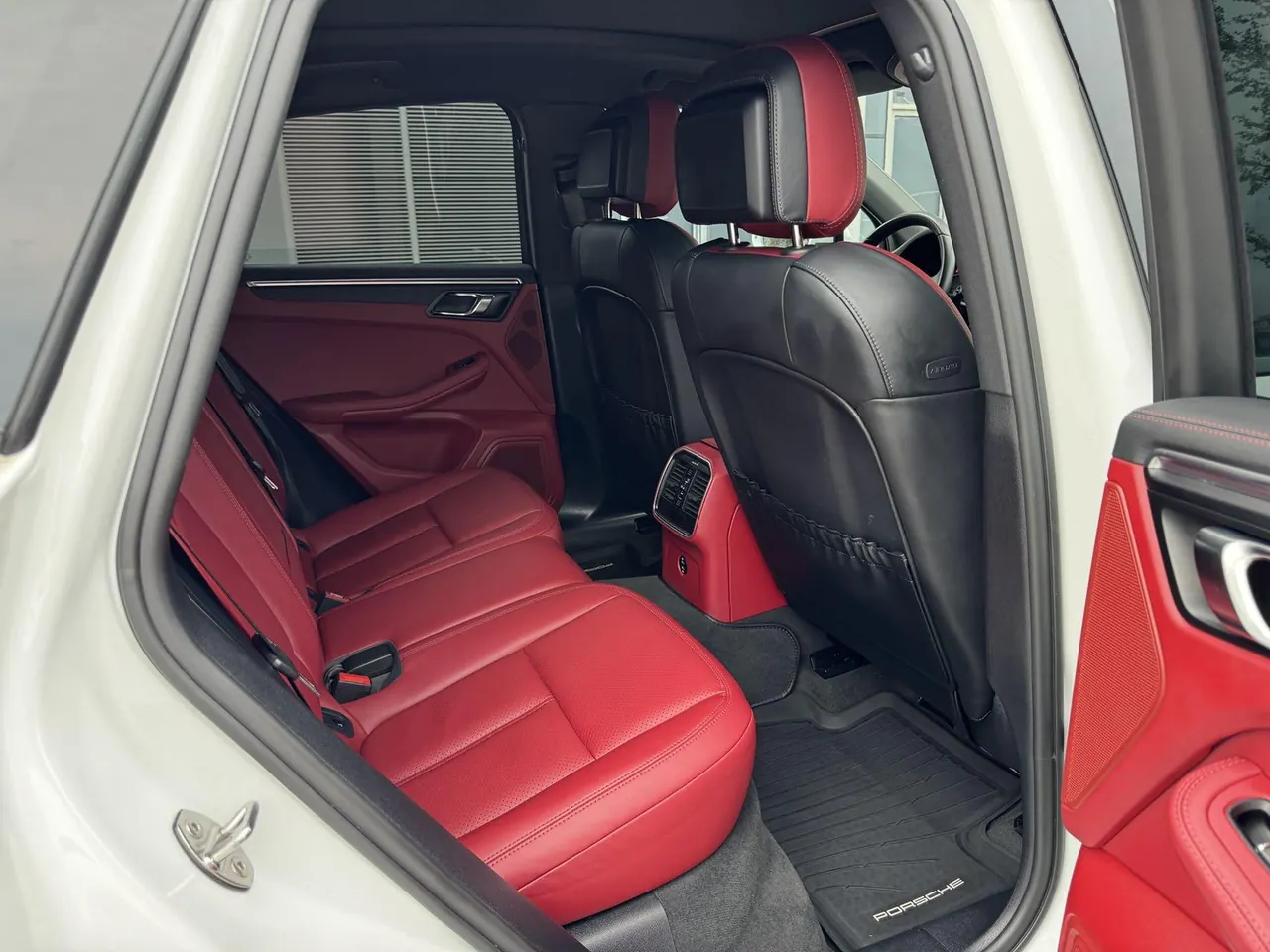 Porsche Macan (Imported) 2022 Macan 2.0T Automatic Gear 7