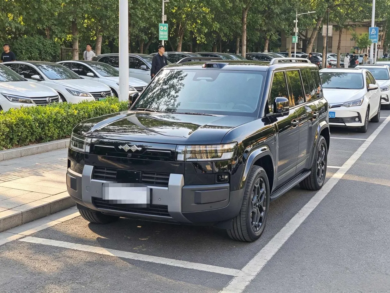 Open image lightbox: FangChengBao 2025 titanium 7 1.5T stepless 190KM four-wheel drive Ultra version of automatic gear