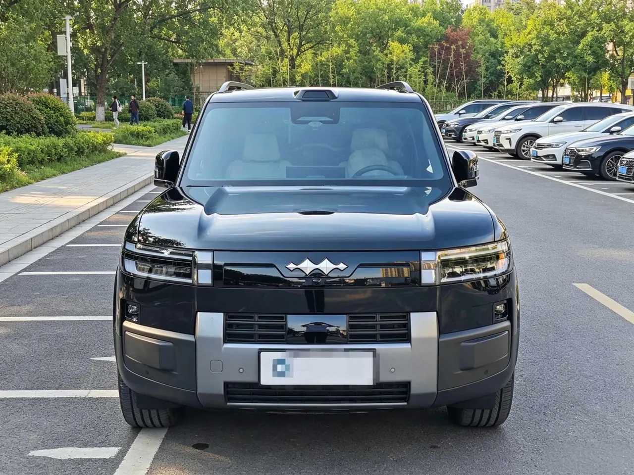 FangChengBao 2025 titanium 7 1.5T stepless 190KM four-wheel drive Ultra version of automatic gear 2