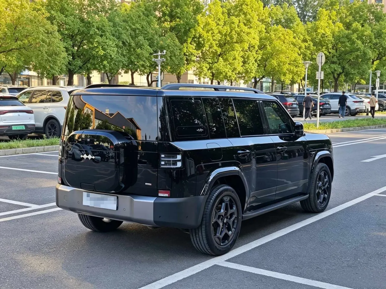 FangChengBao 2025 titanium 7 1.5T stepless 190KM four-wheel drive Ultra version of automatic gear 3