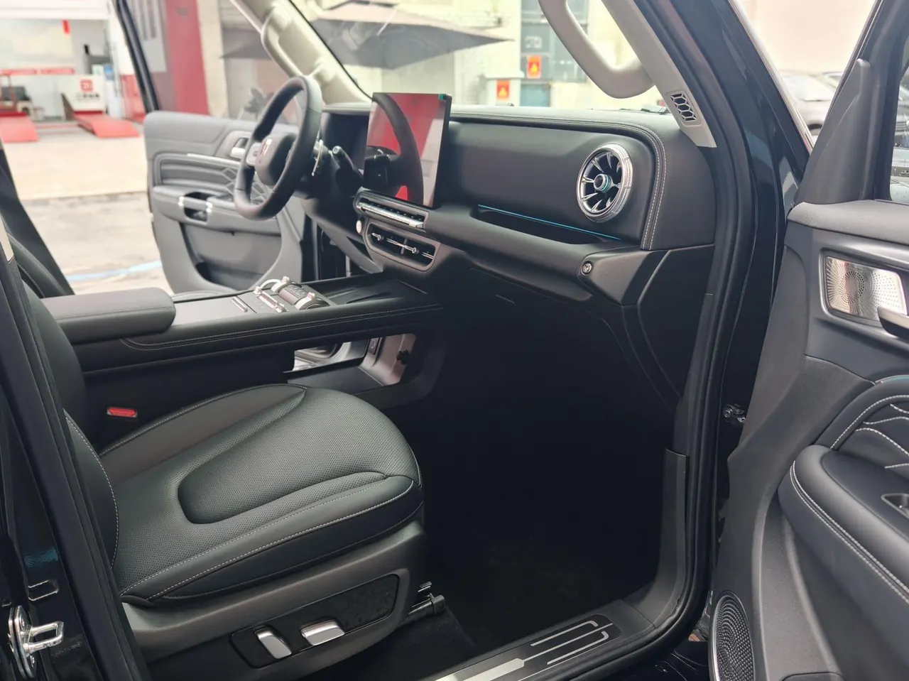 Tank 2025 Tank 300 2.4T Diesel Edition Automatic Gear 5