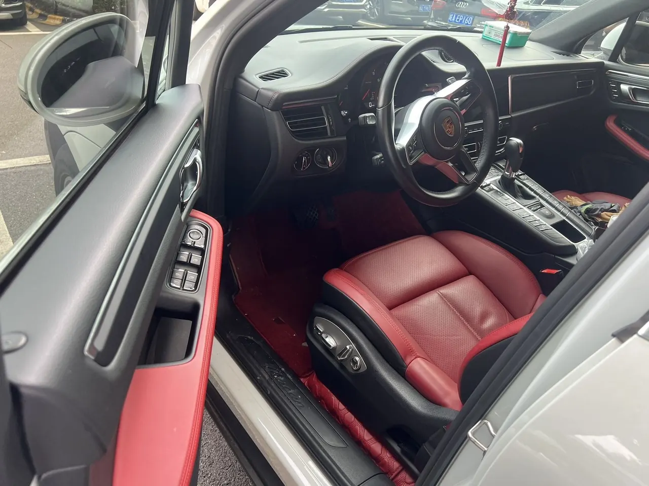 Porsche Macan (Imported) 2021 Macan 2.0T Automatic Gear 6