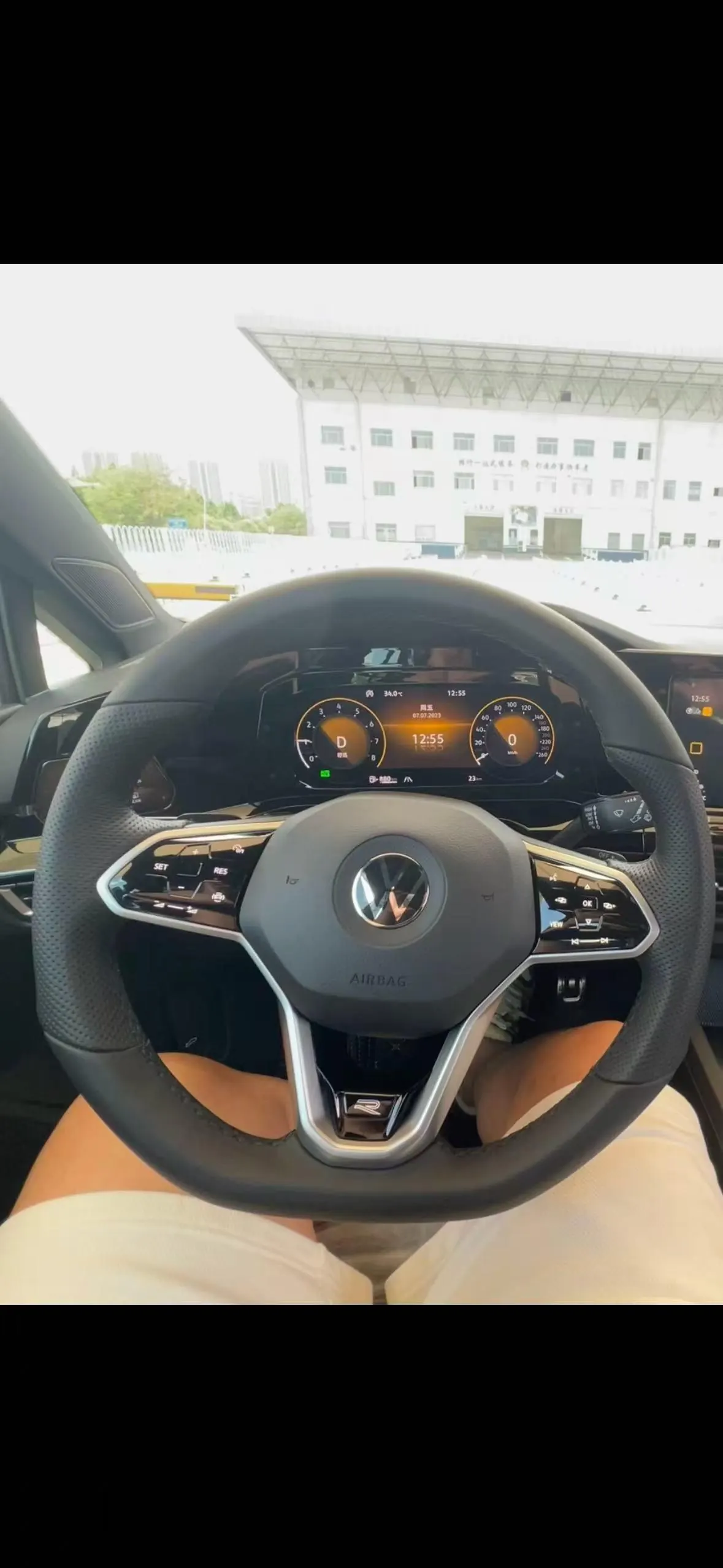 Volkswagen 2023 Golf 8 R-Line 1.4TSI 280TSI Lite Automatic 7