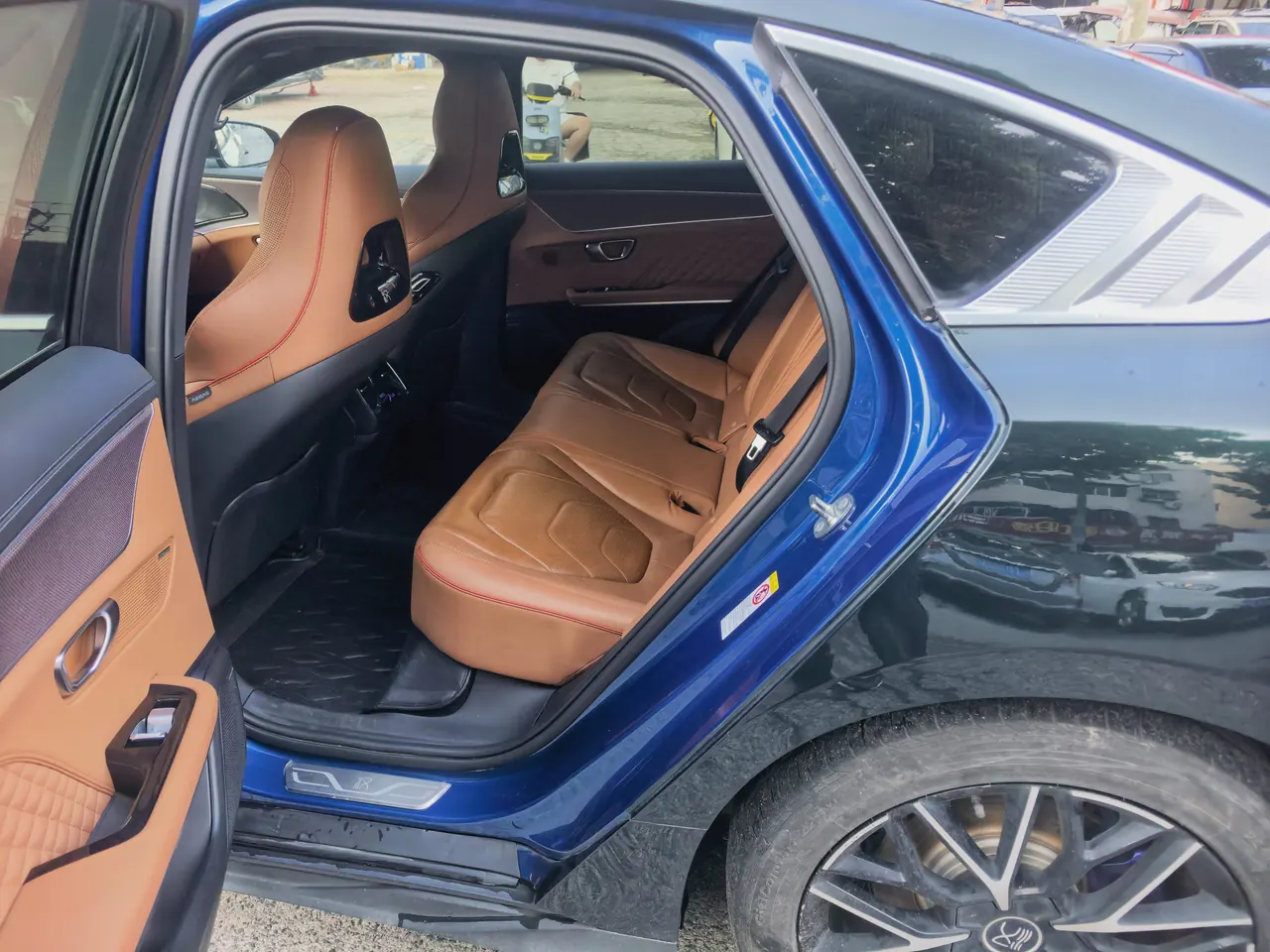 BYD 2022 Han Chuangshi version 610KM four-wheel drive exclusive automatic transmission 6