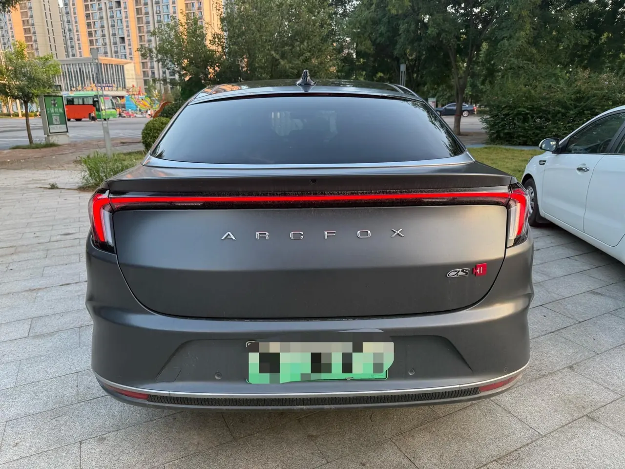 ARCFOX 2022 α S Huawei HI Advanced Edition Automatic Gear 4